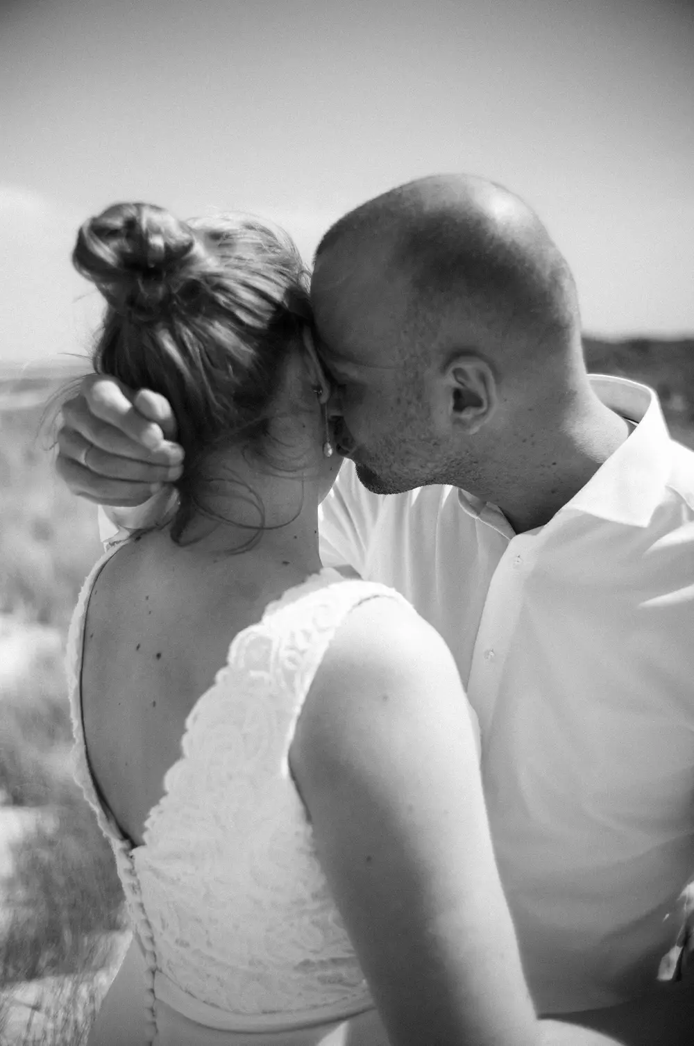 Wedding photography in St. Peter-Ording on the beach. In the dunes. Leica M10 M11.